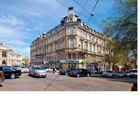 Center, Apartment On Deribasovskaya 10 敖德萨 外观 照片