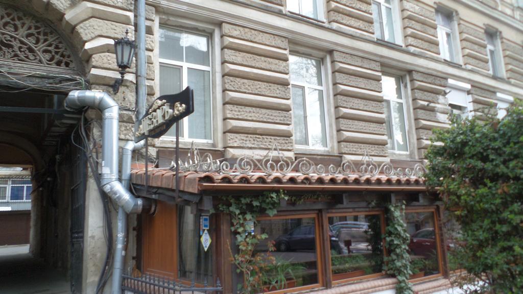 Center, Apartment On Deribasovskaya 10 敖德萨 外观 照片