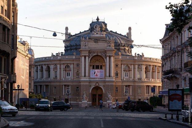 Center, Apartment On Deribasovskaya 10 敖德萨 外观 照片
